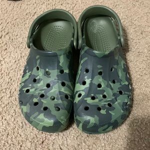 Boys crocs
